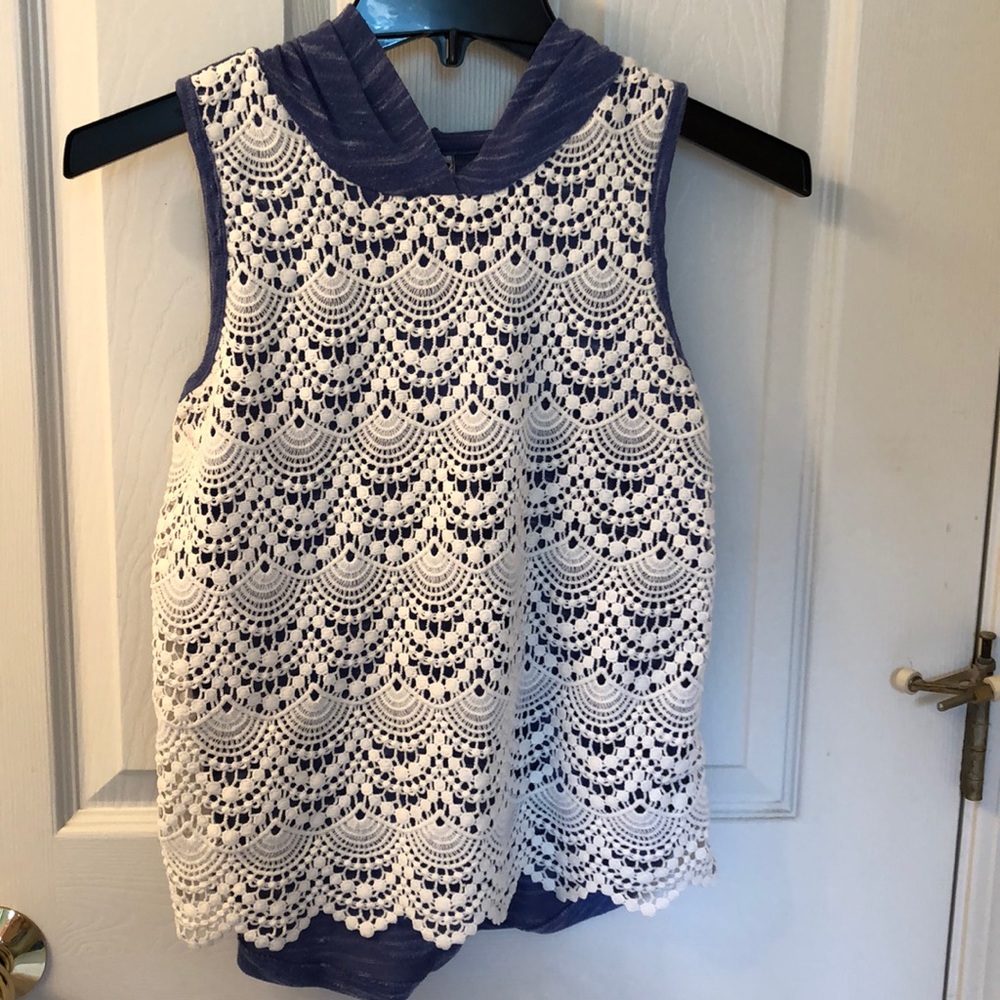 BEAUTEES purple and white T-shirt